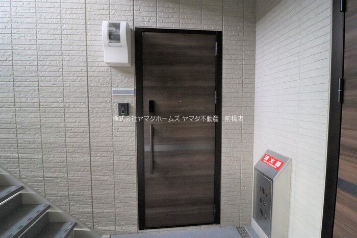 ガーネット 玄関