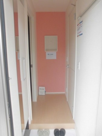 ウィットＳ鳥羽 玄関