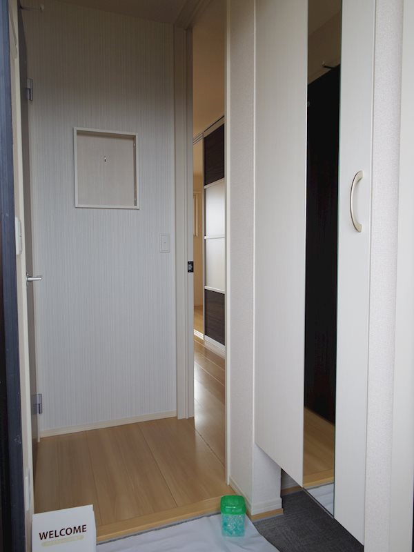 オー・ピュール 玄関