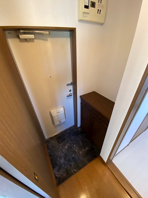 ポシブル 玄関