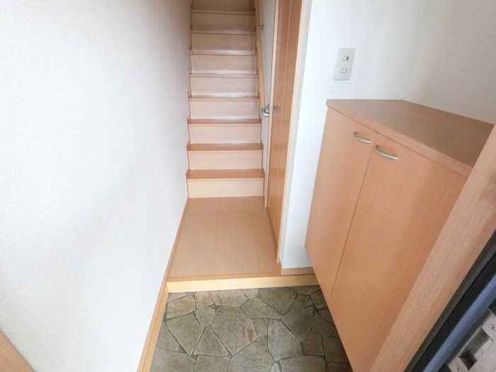 ファミーユ 玄関