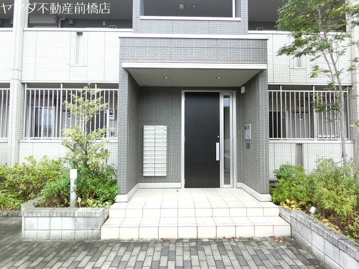 カラーズ　ガーデン ベランダ