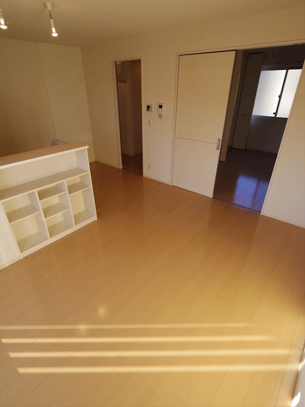 リ　ジェル リビング