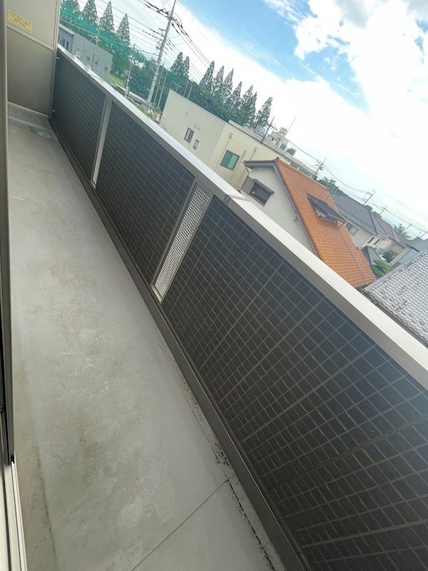 カラーズ　ガーデン ベランダ