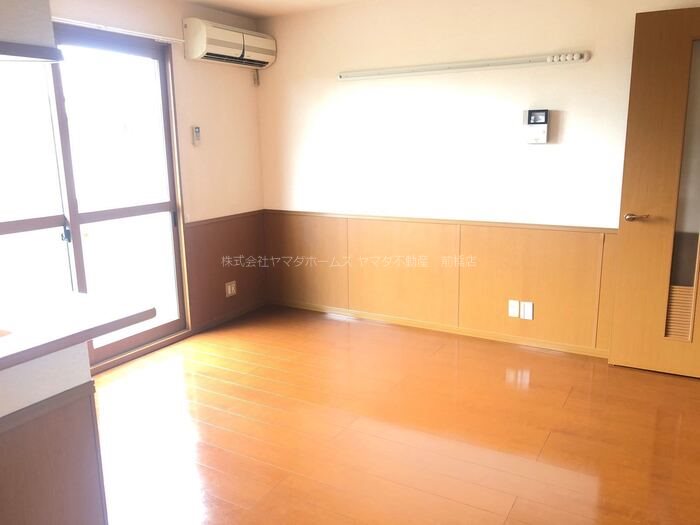 ドミールSUGURO リビング