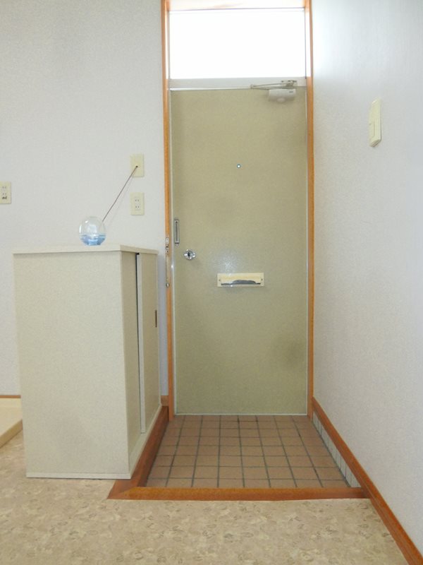 タウンハイツ川曲 玄関