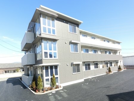 Famille Maebashi 外観写真