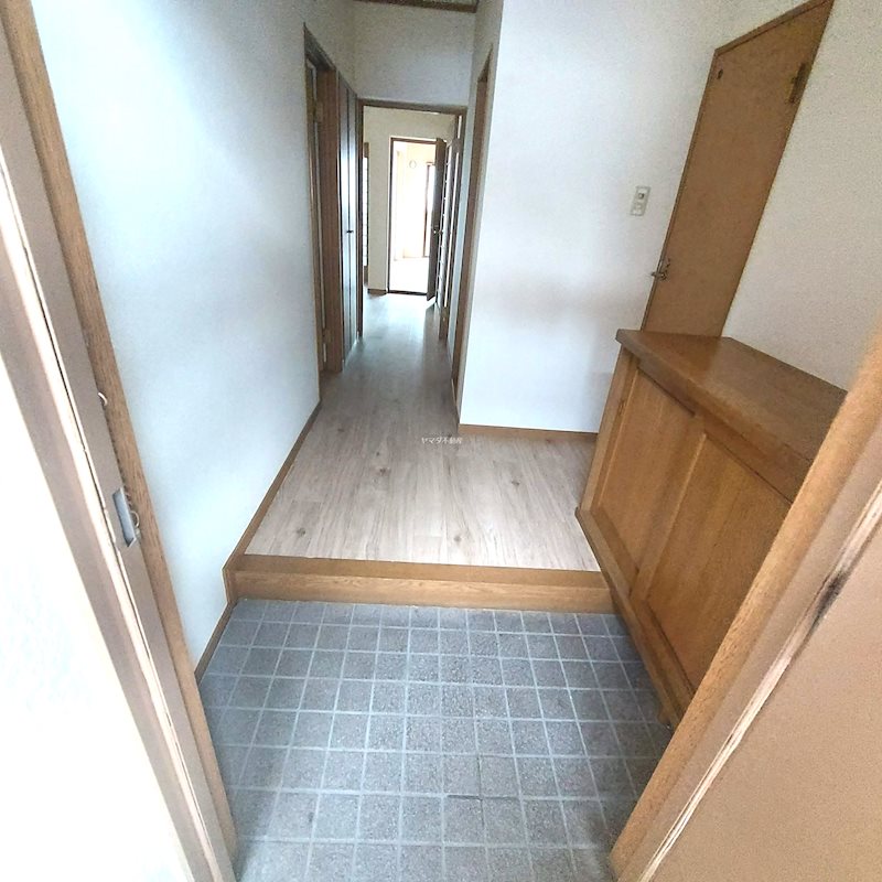 ヒルトーク 玄関