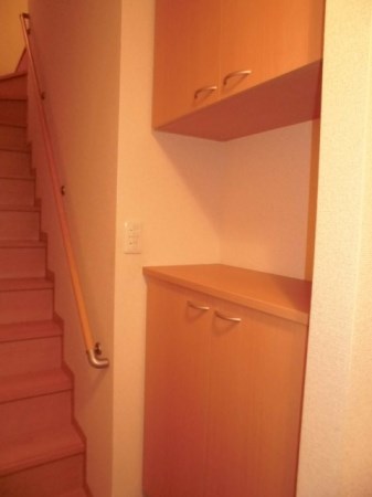 パークビュー元総社弐番館　 玄関