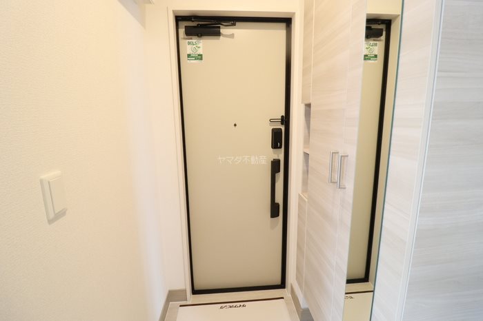 D-ROOM 文京町1丁目 玄関