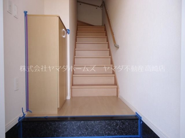 ピュアステージB 玄関