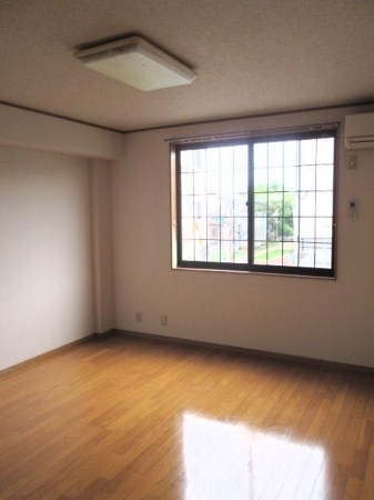 ハイブリッジA リビング