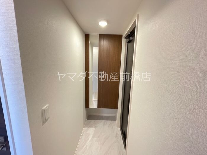 D-room本町 玄関