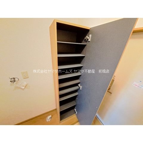ロックハイツ　１ 玄関