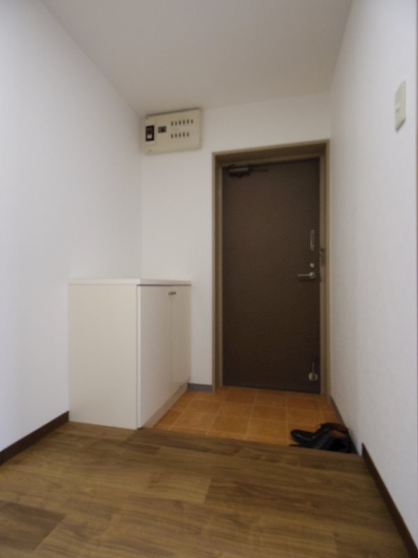 ファランドール井野 玄関