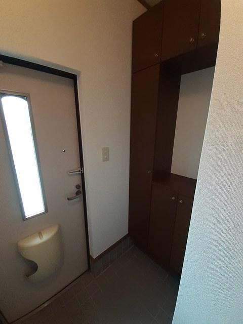 プロスベールＡ 玄関