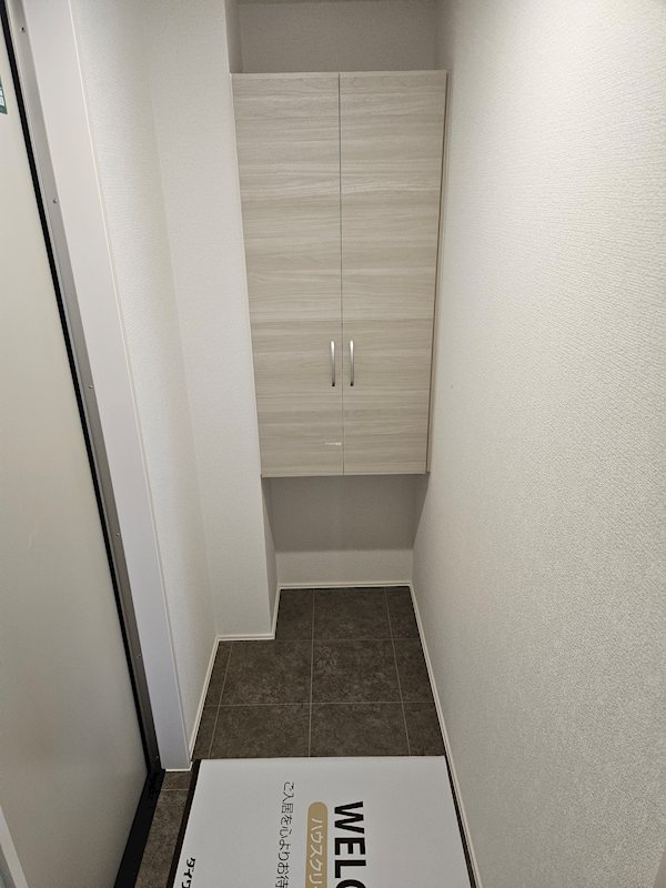 DーROOM文京町３丁目 玄関