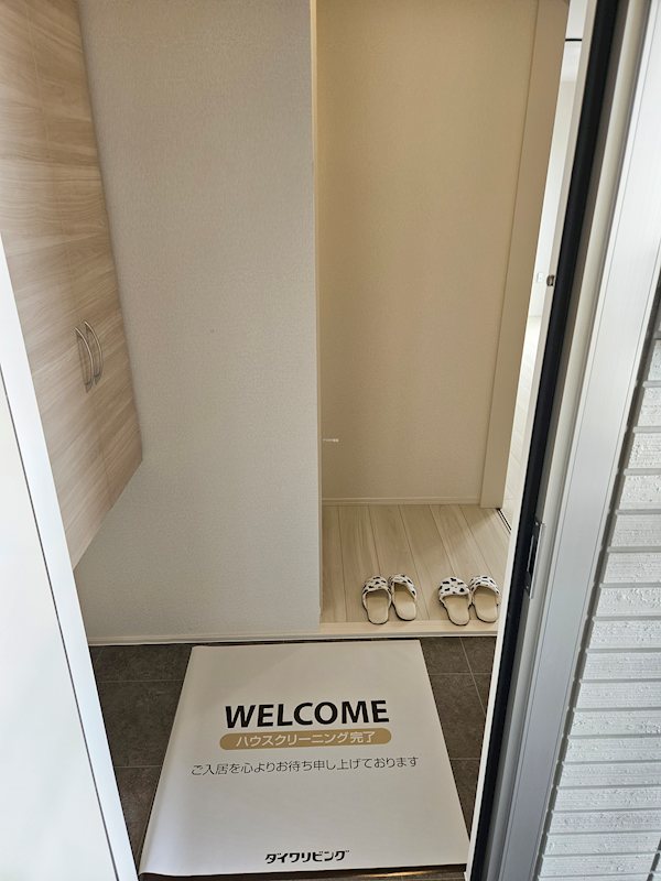 DーROOM文京町３丁目 玄関