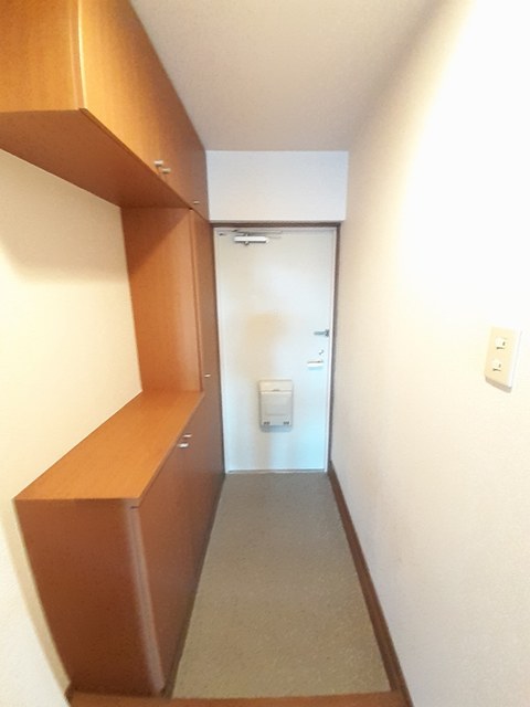 セレブリティ　Ⅰ 玄関