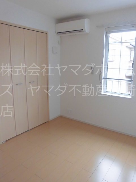 コッティ ベッドルーム