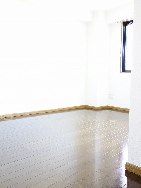 ルーシャス２１ ベッドルーム