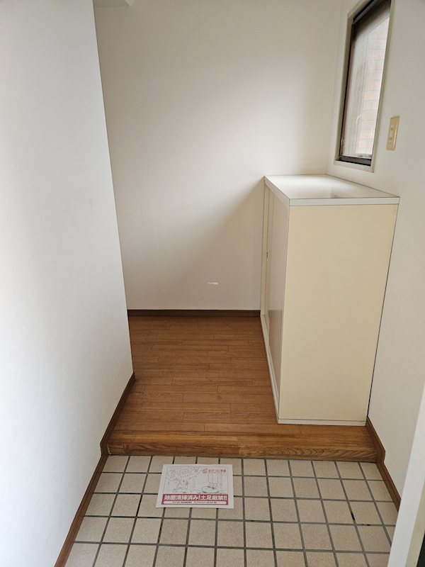 リアライズ前橋中央 玄関