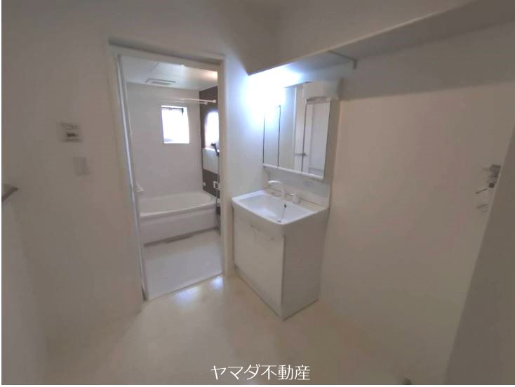 アクシス その他6