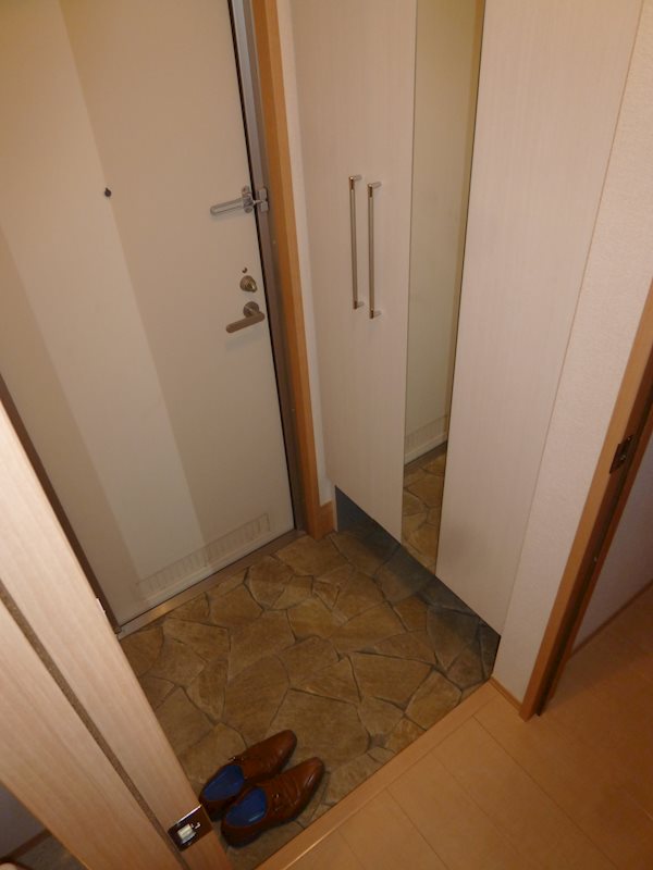 シャトル  ブラン 玄関