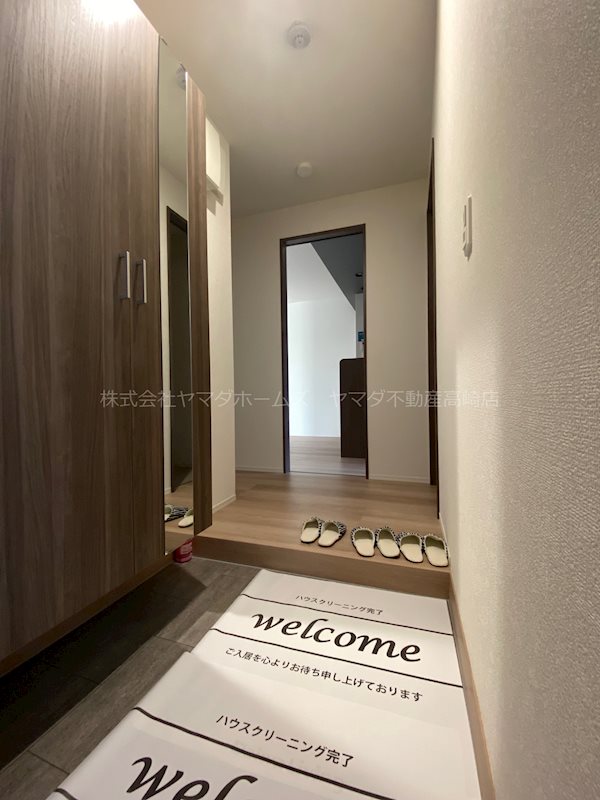 コンフォート若松 玄関