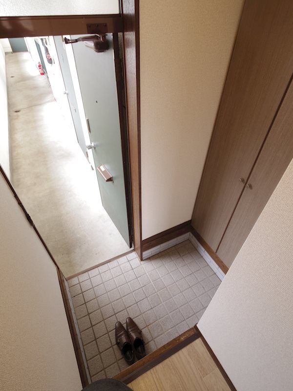 リビエール寿 玄関