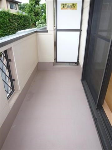 ホワイトコートミオナ ベランダ