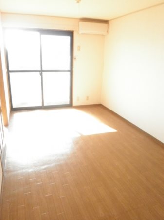 メゾン・ブランシェB リビング