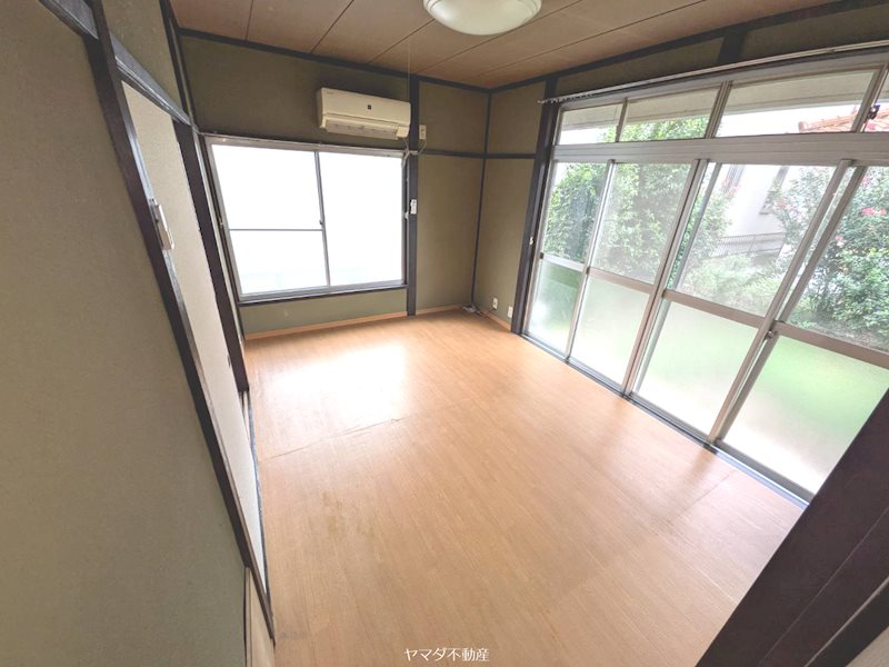 長井貸住宅 リビング
