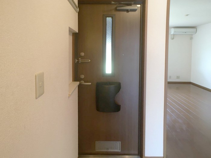アベニールⅡ 玄関