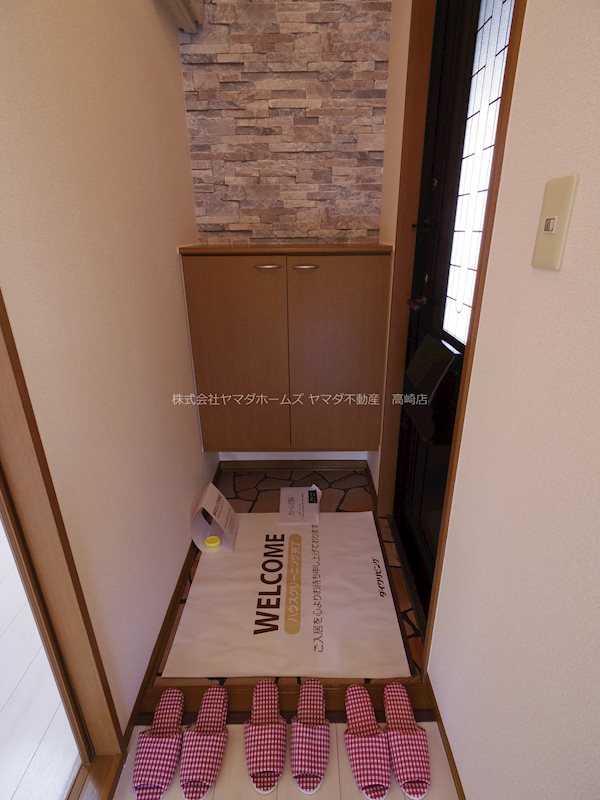 パインツリーＣ 玄関