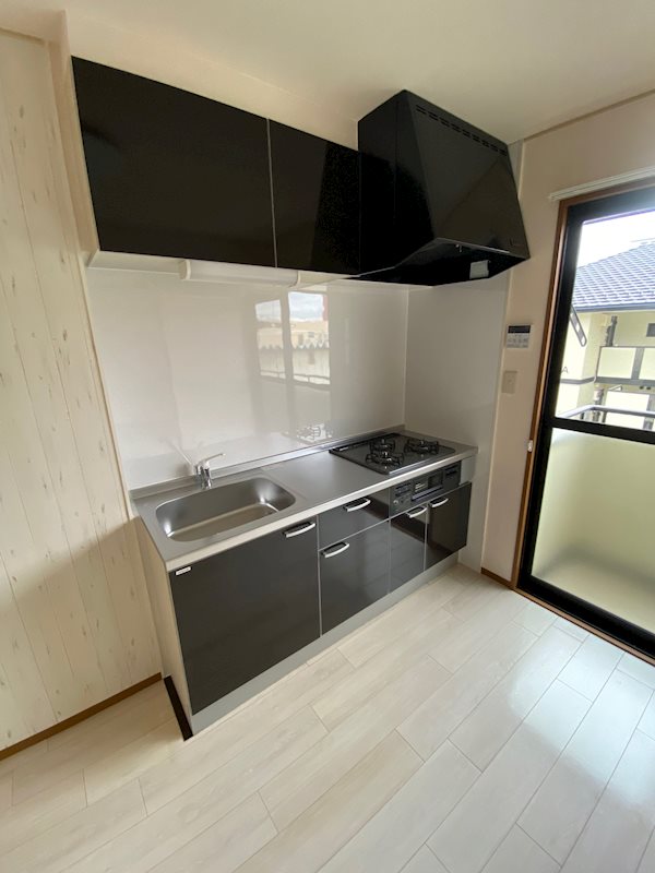 パインツリーＣ キッチン