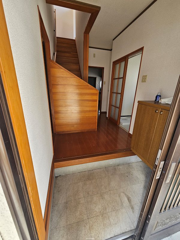 松下住宅 玄関