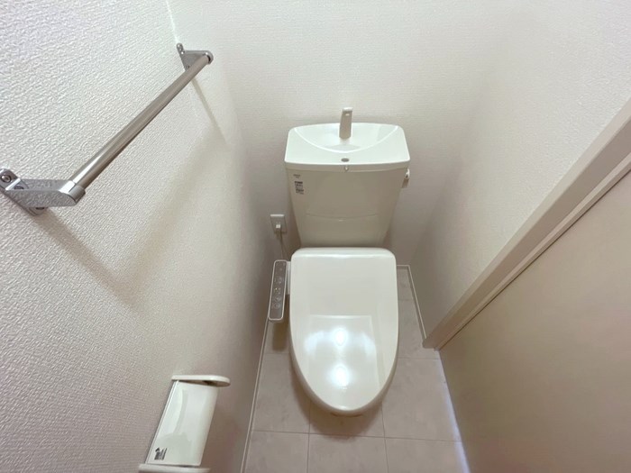 サラ　スリール その他3