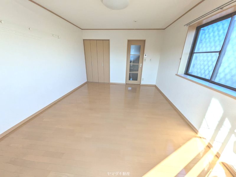 ホワイトコートミオナ ベッドルーム