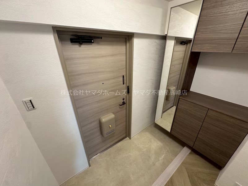 ベルヴィル高崎中居町 玄関