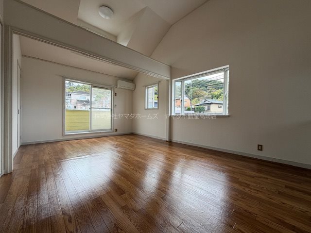 鼻高テラスハウスA・B・C・D リビング