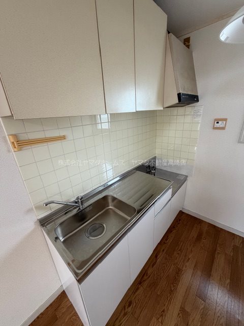 鼻高テラスハウスA・B・C・D キッチン