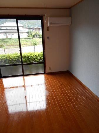 セジュール藤塚B リビング