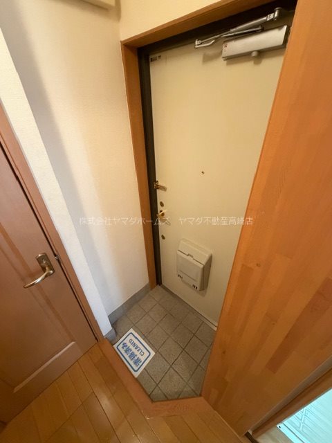 高崎中央マンション 玄関