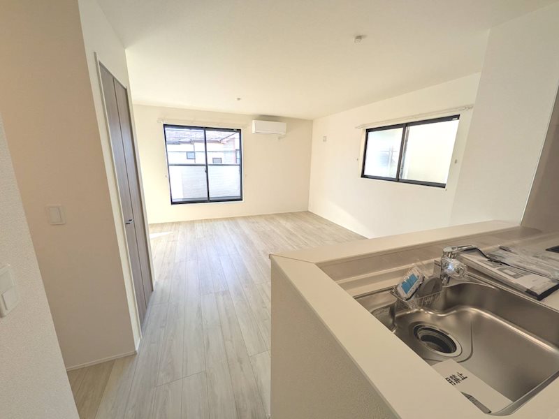 前橋表町1丁目戸建 リビング