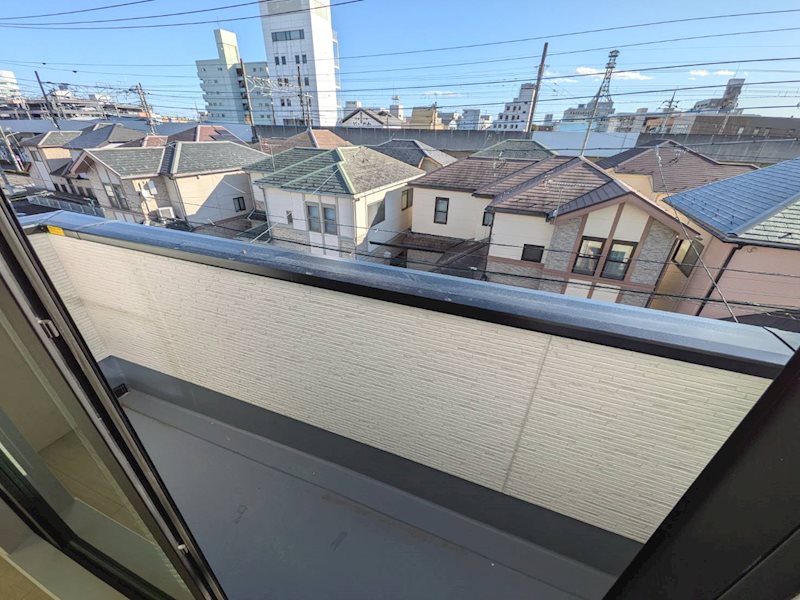 前橋表町1丁目戸建 ベランダ