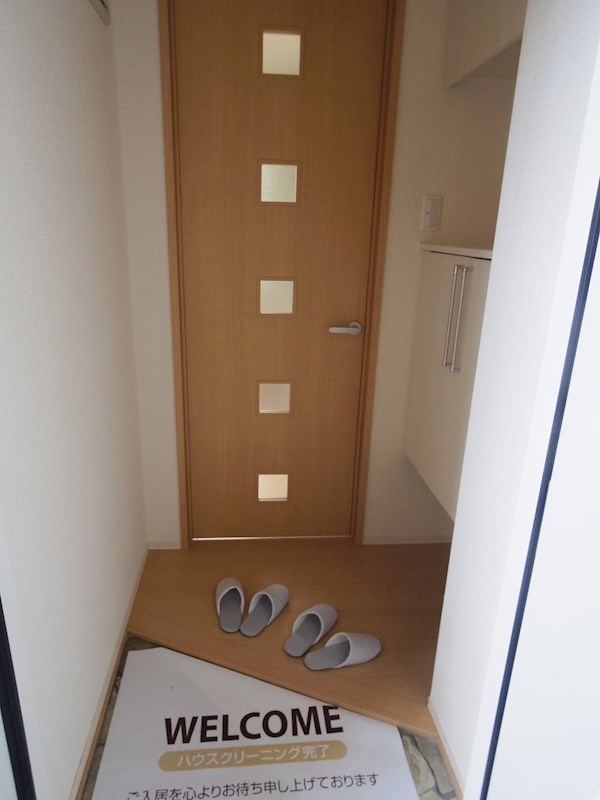 ウィステリア石倉 玄関