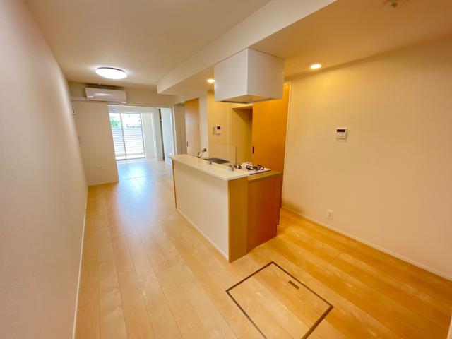 ヴィラ・ソレイユ　Ｂ リビング