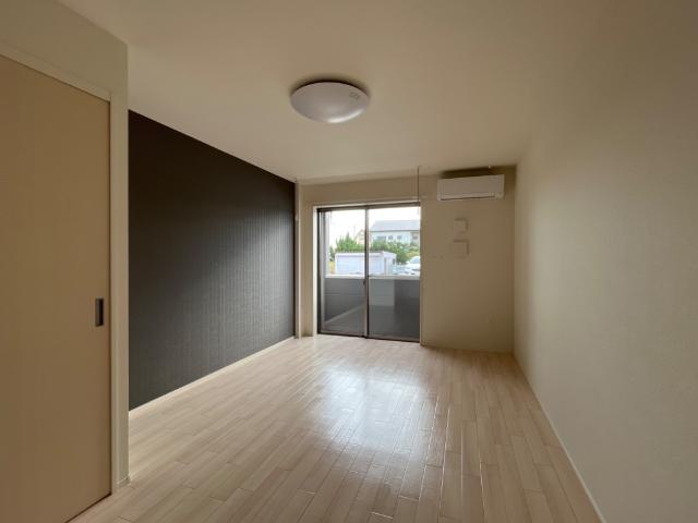 ヴィラ・ソレイユ　Ａ　 リビング