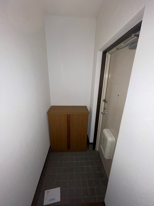 アビタシオン 玄関